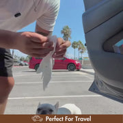 NELIVAL_PET_WIPES_VIDEO_03 Pet glove wipes carousel close-up thumbnail